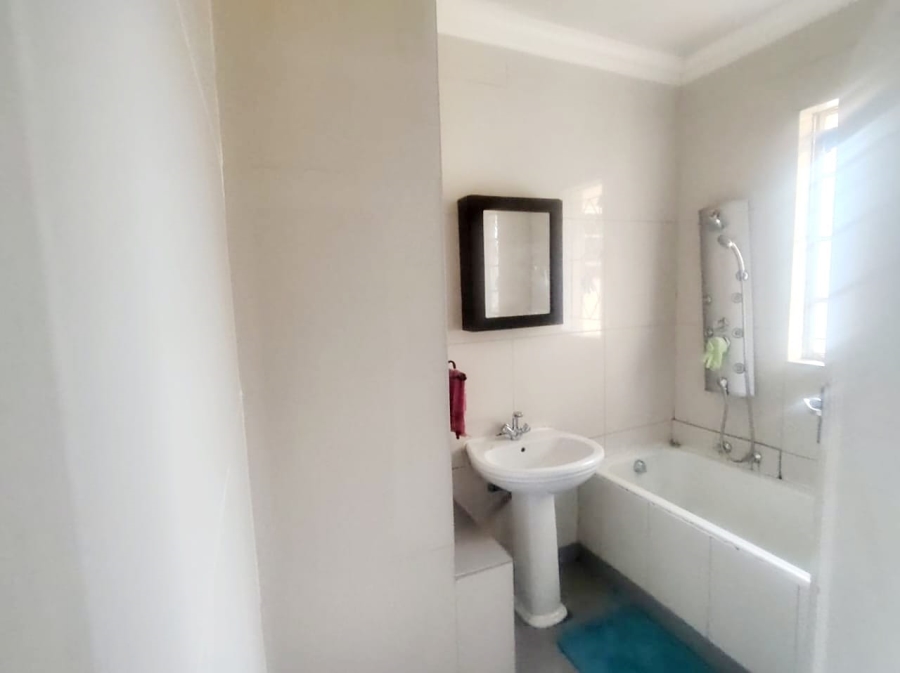 3 Bedroom Property for Sale in Baysville Eastern Cape